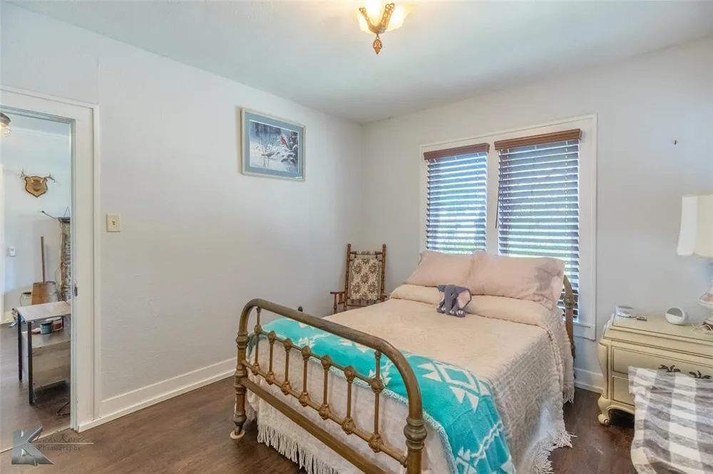 202 E Ross Street Rising Star, TX 76471