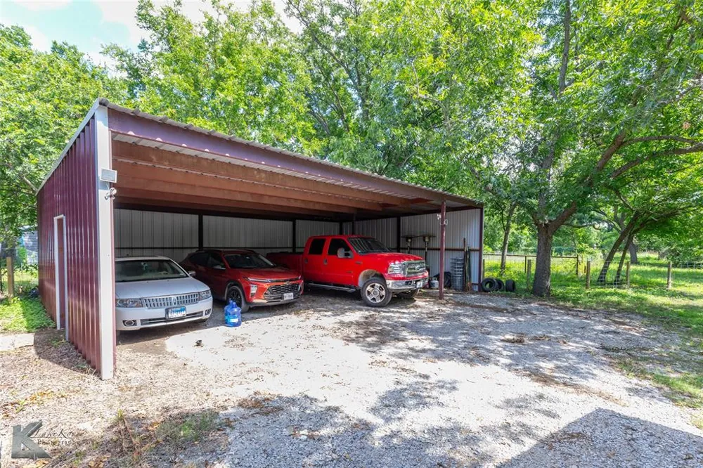 202 E Ross Street Rising Star, TX 76471