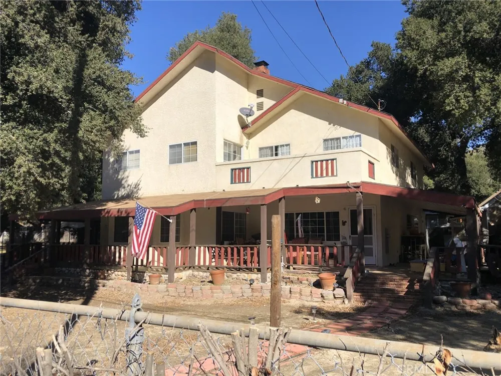 15215 Calle Verdad Green Valley, CA 91390
