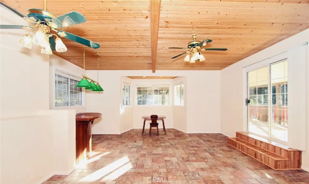 15215 Calle Verdad Green Valley, CA 91390