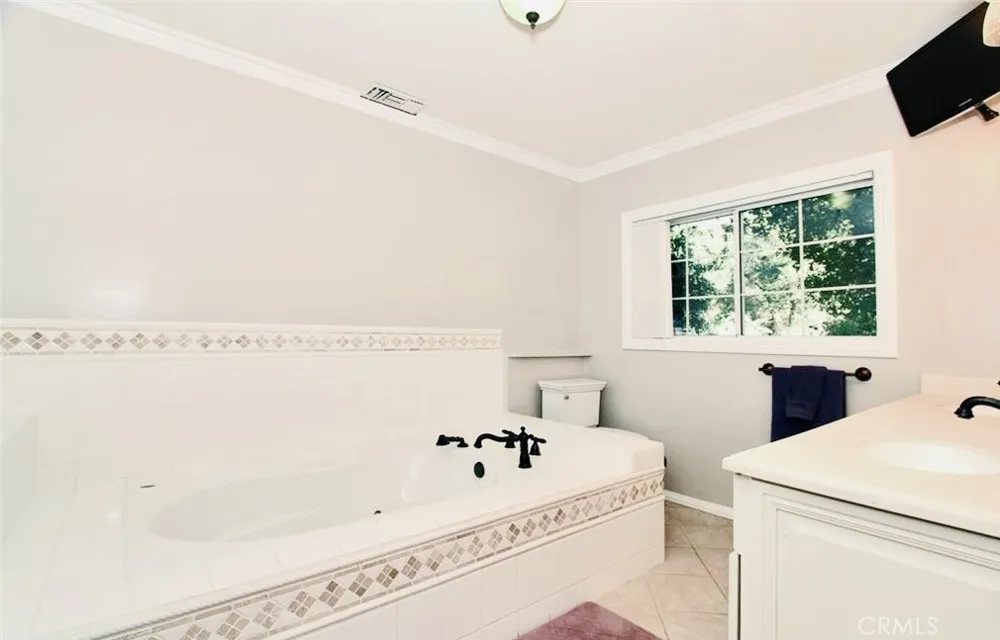 15215 Calle Verdad Green Valley, CA 91390