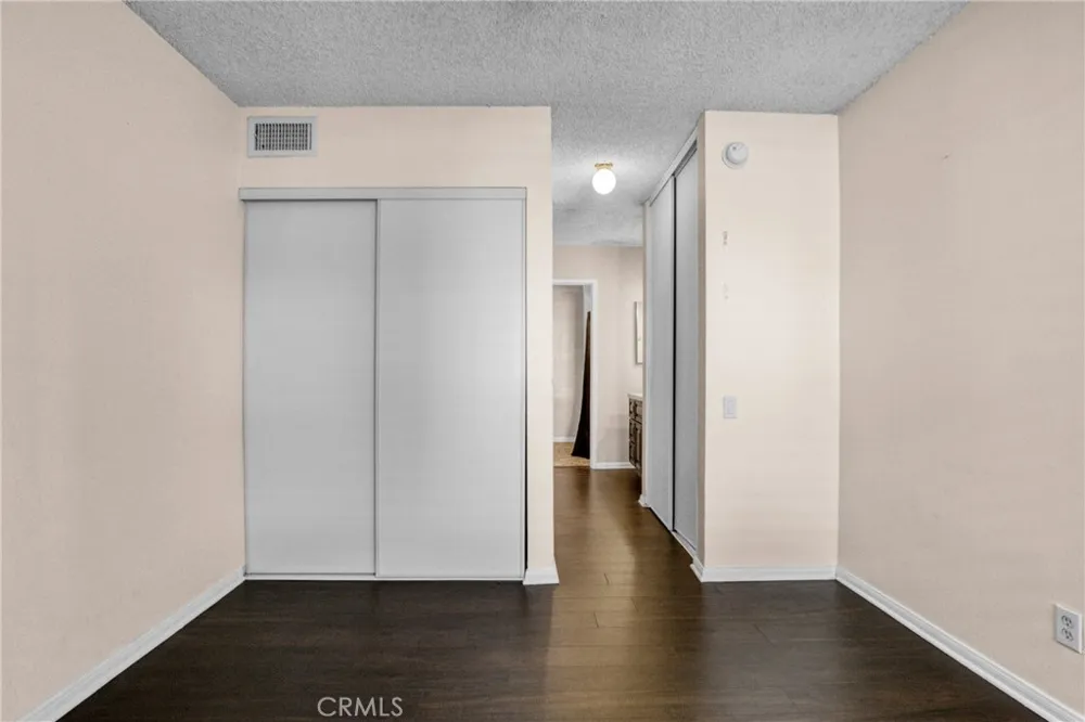 5460 White Oak Avenue #F105 Encino, CA 91316