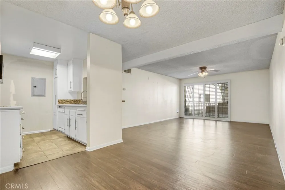 5460 White Oak Avenue #F105 Encino, CA 91316