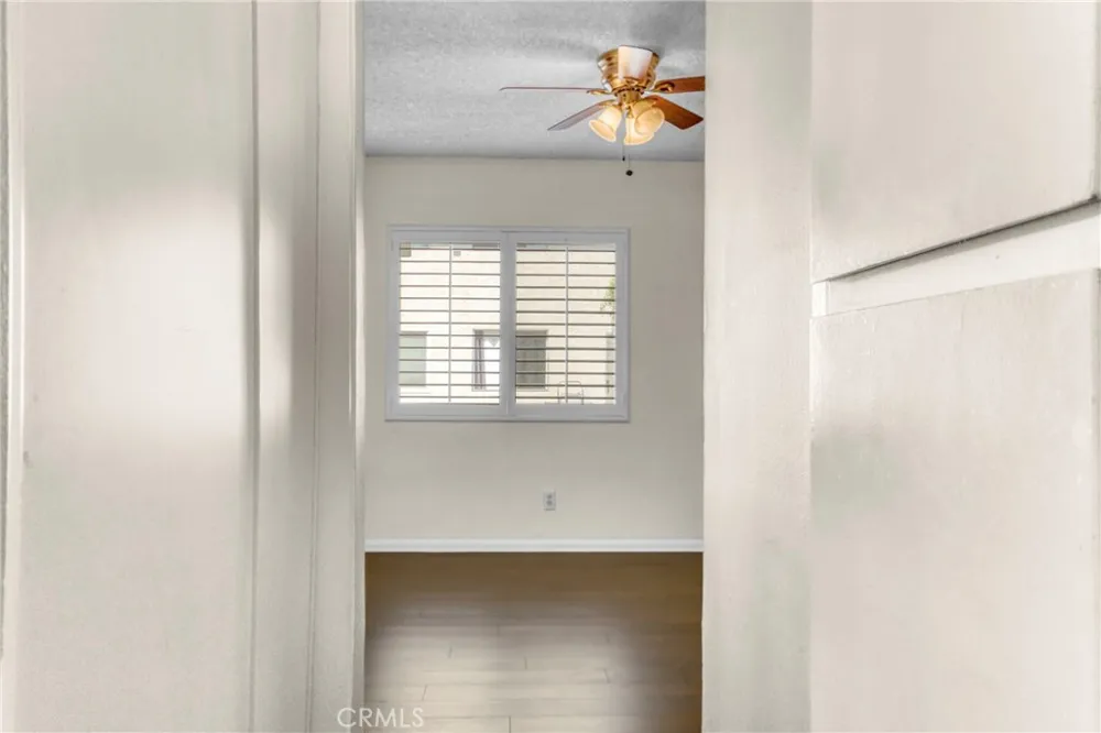 5460 White Oak Avenue #F105 Encino, CA 91316