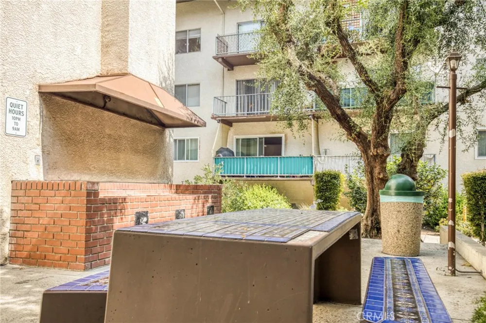 5460 White Oak Avenue #F105 Encino, CA 91316