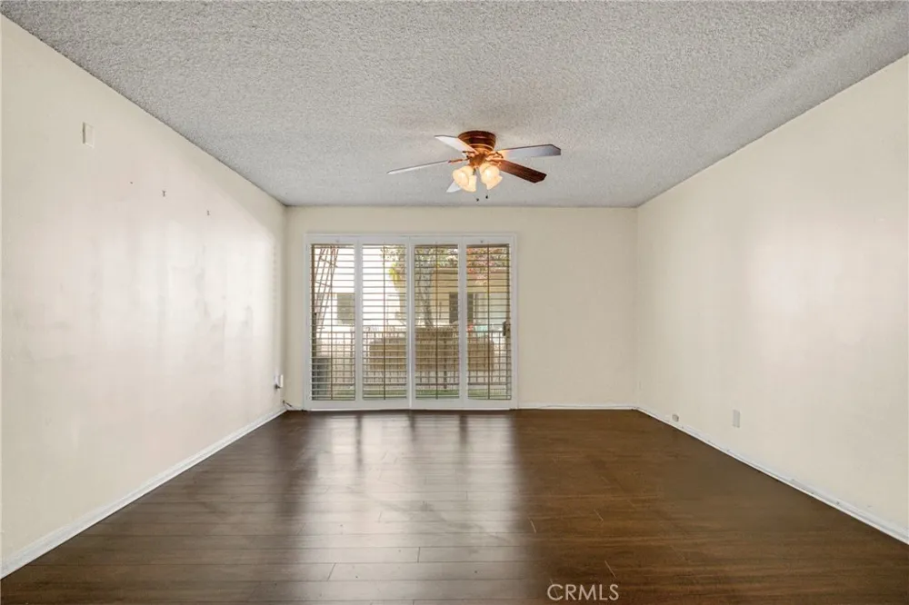 5460 White Oak Avenue #F105 Encino, CA 91316