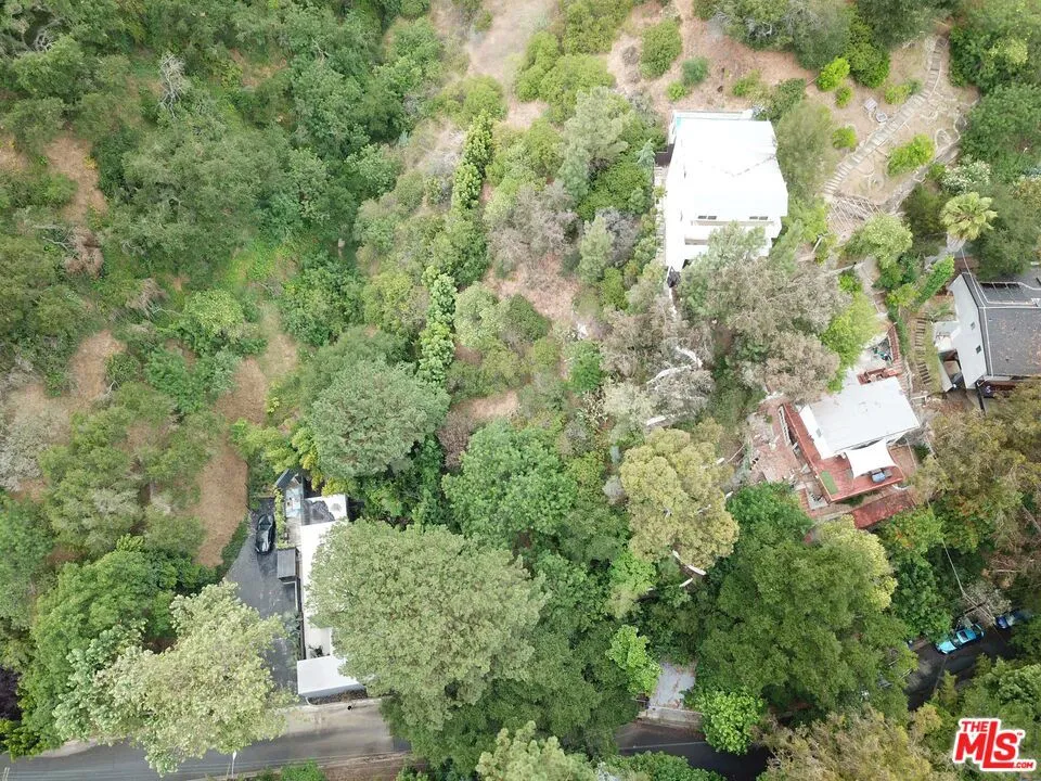 10074 Westwanda Drive Beverly Hills, CA 90210