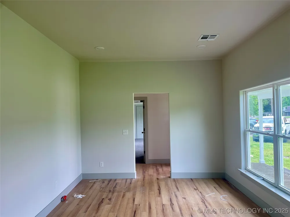 305 E Hickory Avenue Fort Gibson, OK 74434