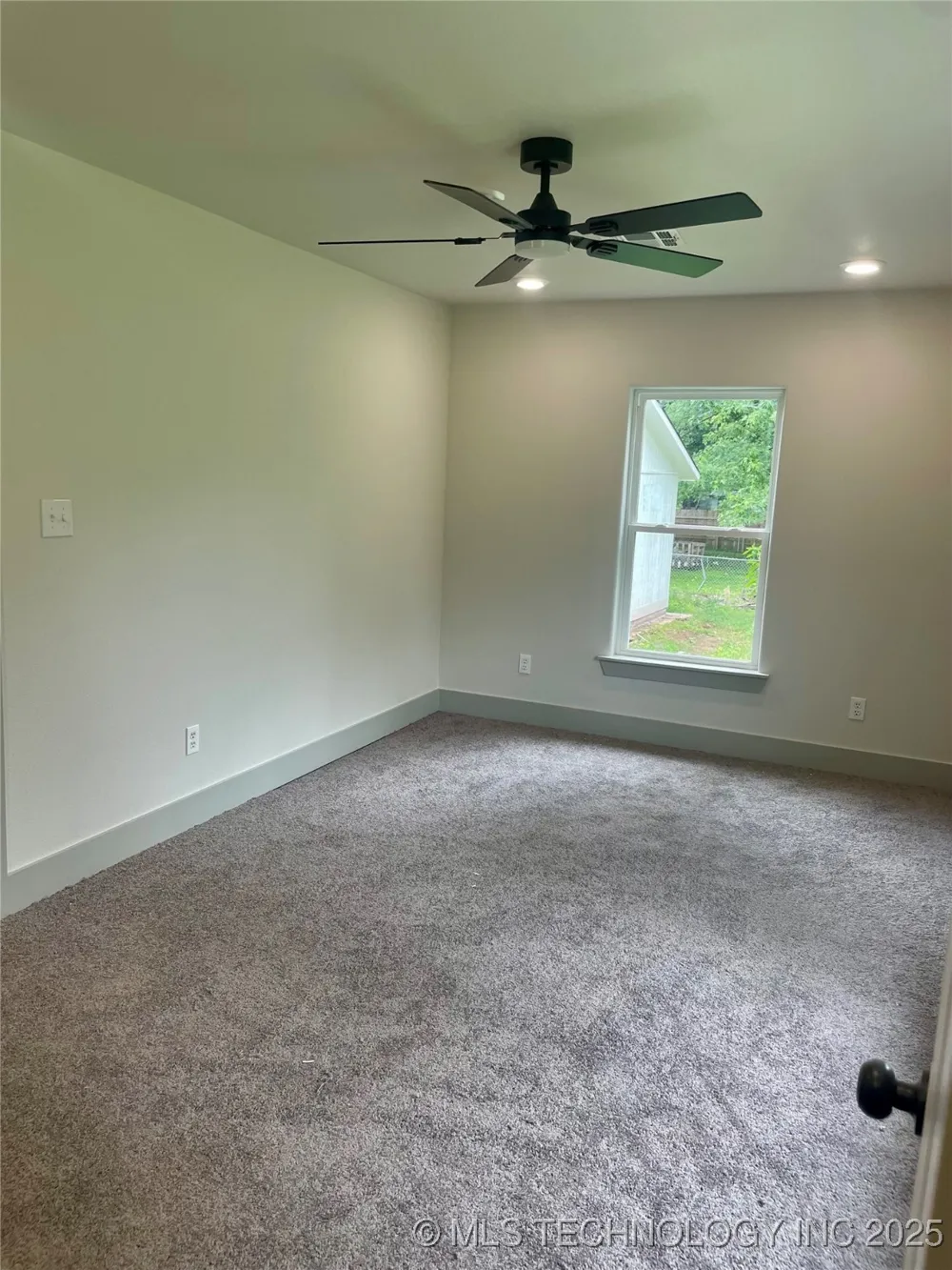 305 E Hickory Avenue Fort Gibson, OK 74434
