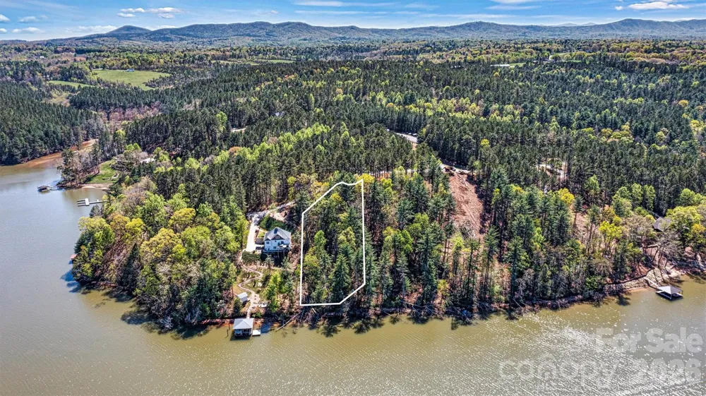 106 Pier Point Drive Connelly Springs, NC 28612