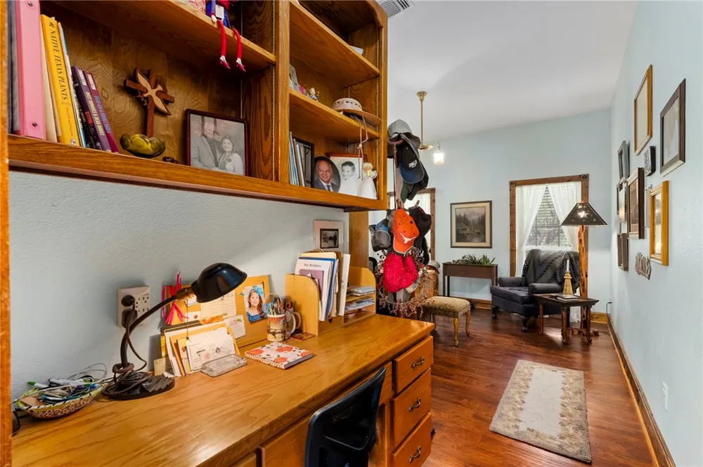 125 Northlake Cove Lakehills, TX 78063