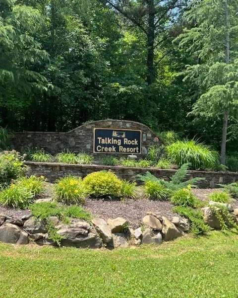 133 Adair Drive NE