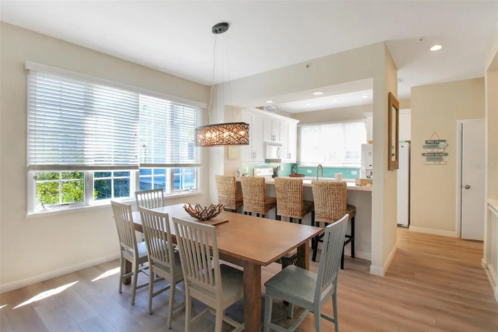 535 FOREST WAY Longboat Key, FL 34228