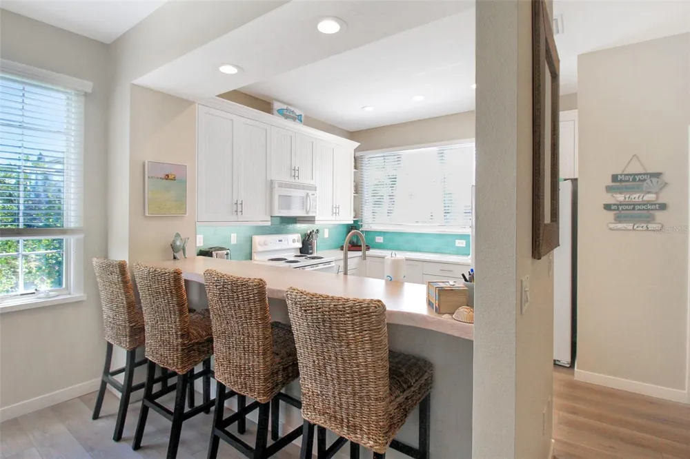 535 FOREST WAY Longboat Key, FL 34228