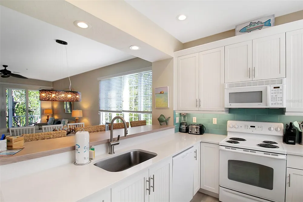 535 FOREST WAY Longboat Key, FL 34228