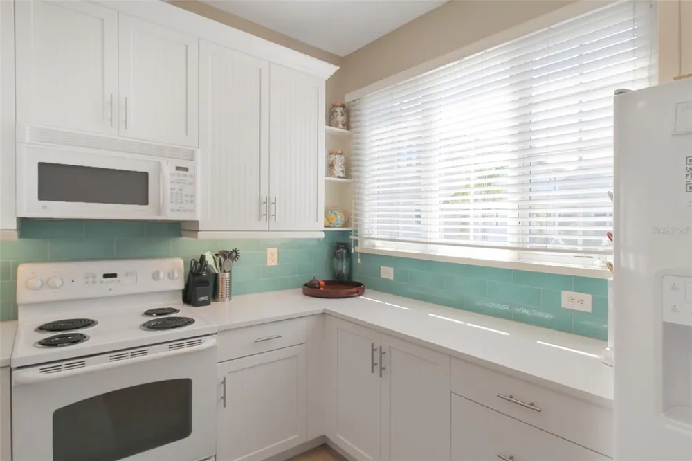 535 FOREST WAY Longboat Key, FL 34228
