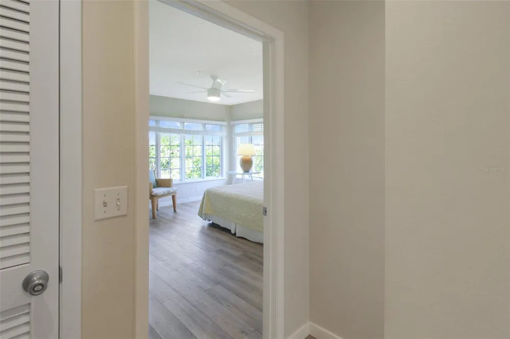 535 FOREST WAY Longboat Key, FL 34228