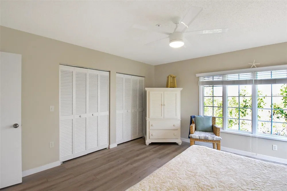 535 FOREST WAY Longboat Key, FL 34228