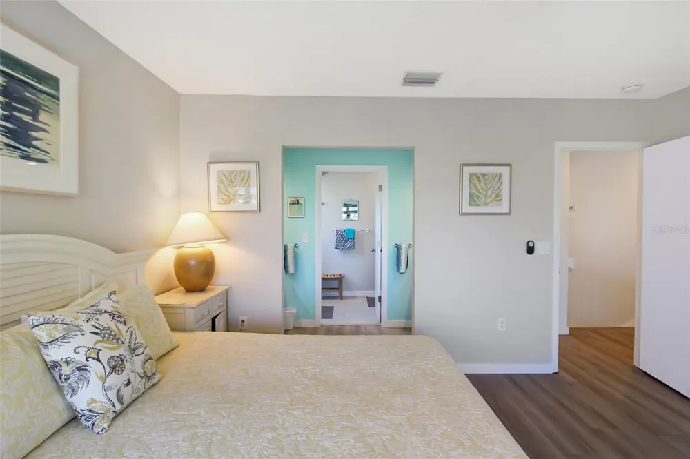 535 FOREST WAY Longboat Key, FL 34228