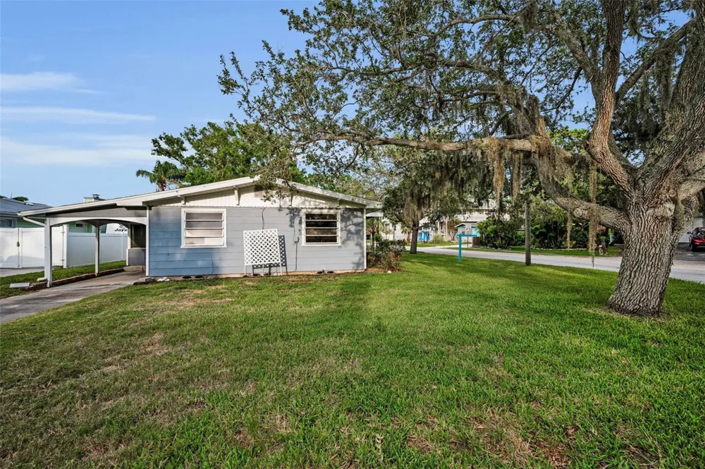 394 GEORGIA AVENUE Crystal Beach, FL 34681