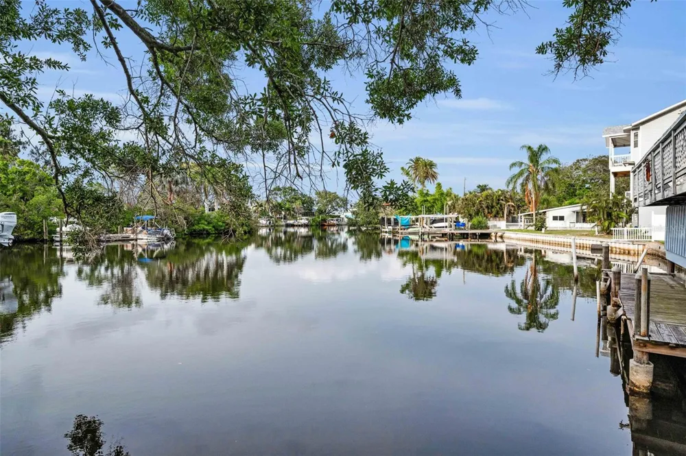 394 GEORGIA AVENUE Crystal Beach, FL 34681
