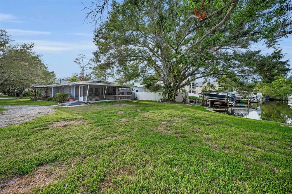 394 GEORGIA AVENUE Crystal Beach, FL 34681