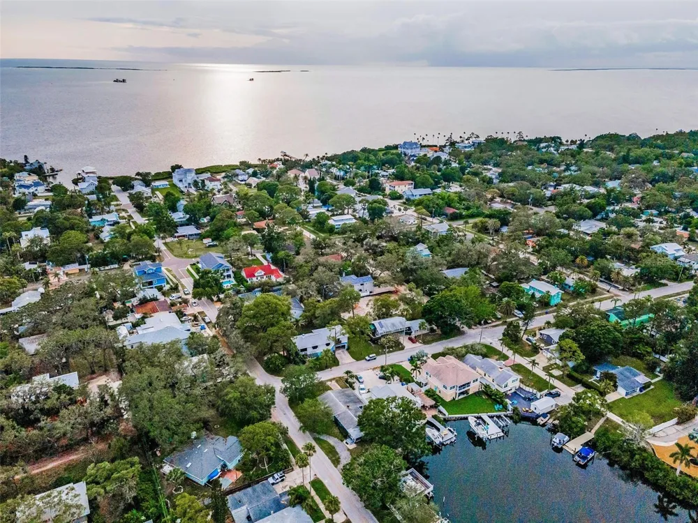 394 GEORGIA AVENUE Crystal Beach, FL 34681