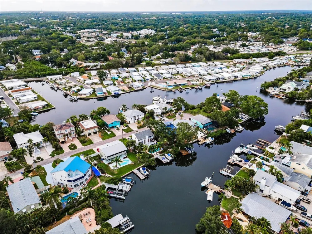394 GEORGIA AVENUE Crystal Beach, FL 34681