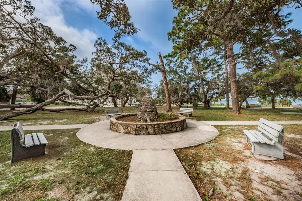 394 GEORGIA AVENUE Crystal Beach, FL 34681