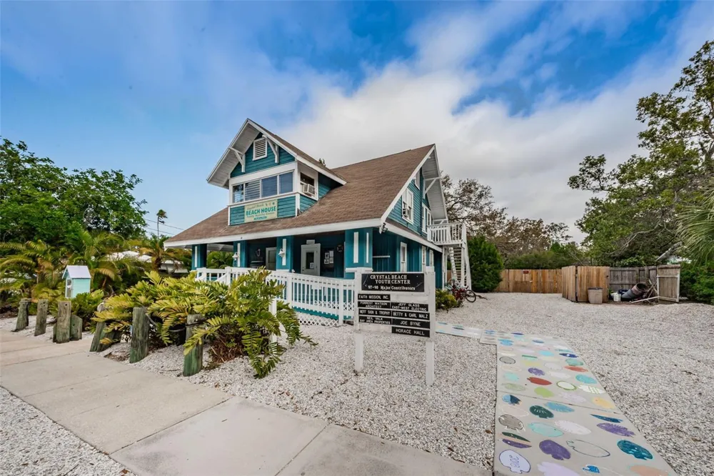 394 GEORGIA AVENUE Crystal Beach, FL 34681