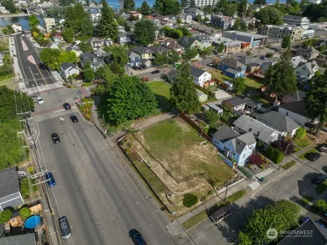 511 11th Street Bremerton, WA 98337
