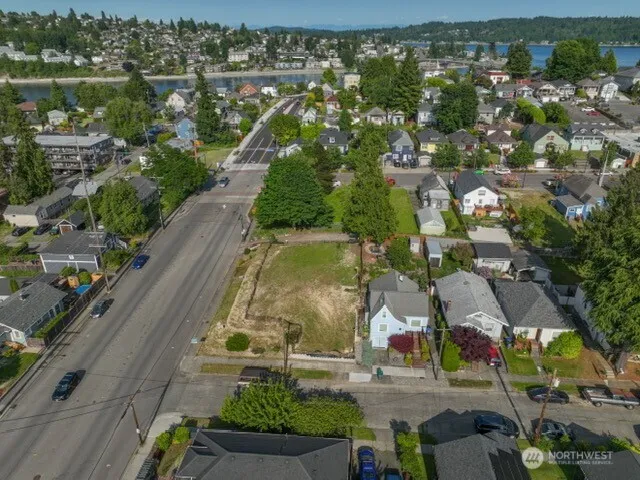 511 11th Street Bremerton, WA 98337