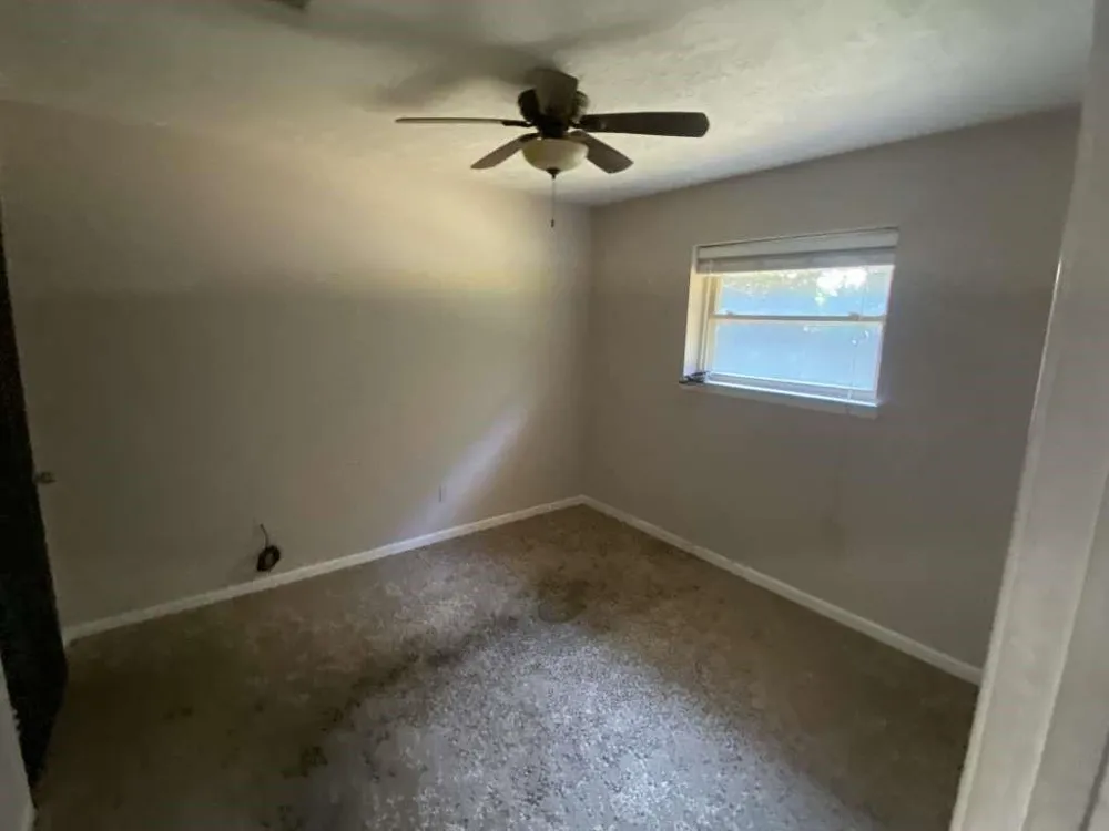 718 Westbury Street West Orange, TX 77630
