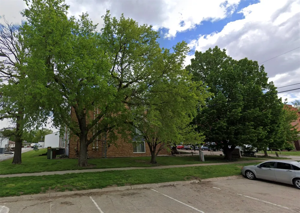 123 S 11th St Geneva, NE 68361