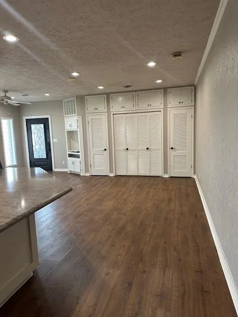 8695 State Highway 71 El Campo, TX 77437