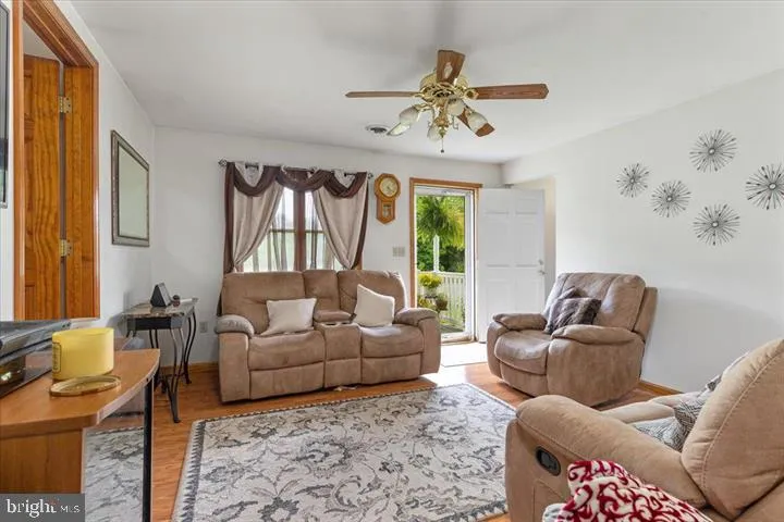 709 DICKS HOLLOW ROAD Winchester, VA 22603