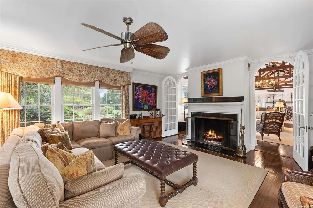 22 Bayfield Lane Westhampton Beach, NY 11978