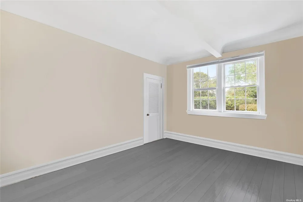 22 Bayfield Lane Westhampton Beach, NY 11978
