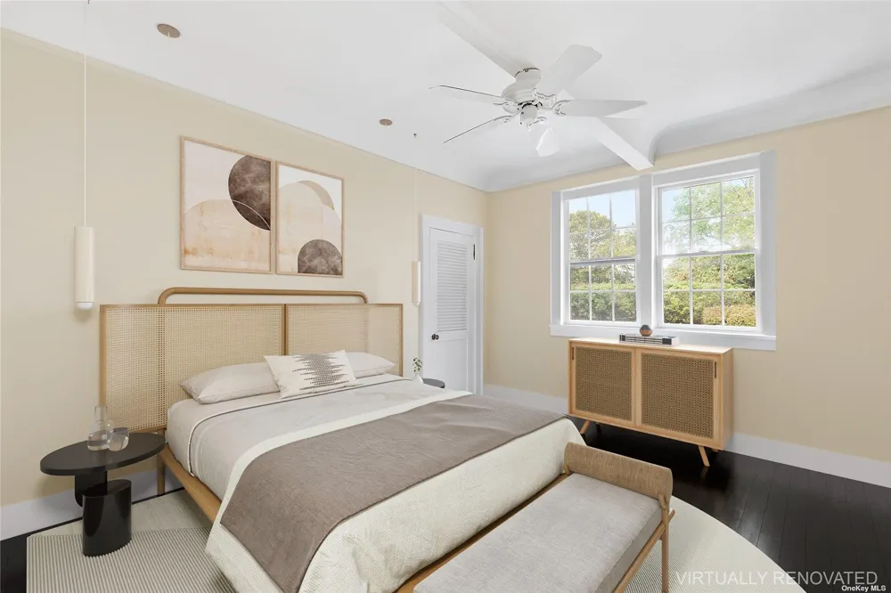 22 Bayfield Lane Westhampton Beach, NY 11978