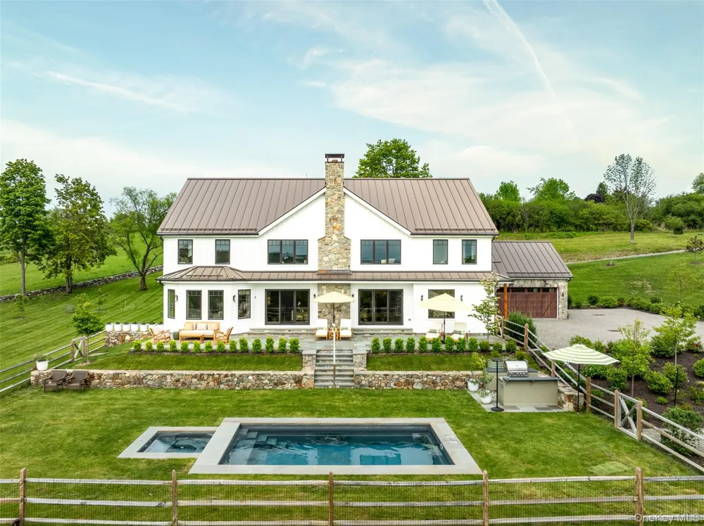 3585 Route 82 Millbrook, NY 12545