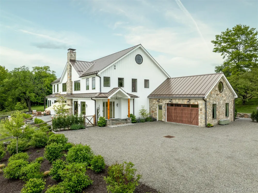 3585 Route 82 Millbrook, NY 12545