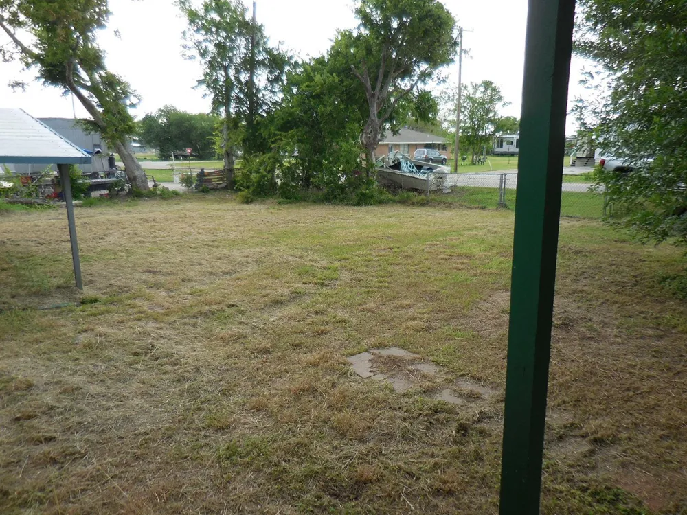 628 Austin Street W Matagorda, TX 77457