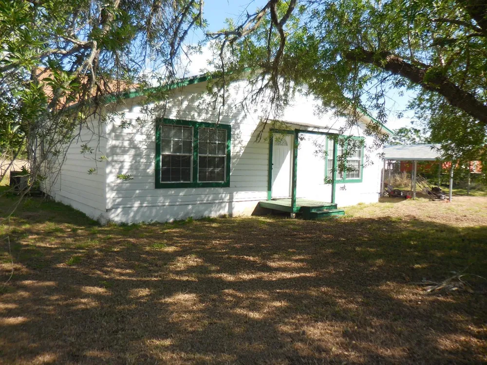 628 Austin Street W Matagorda, TX 77457
