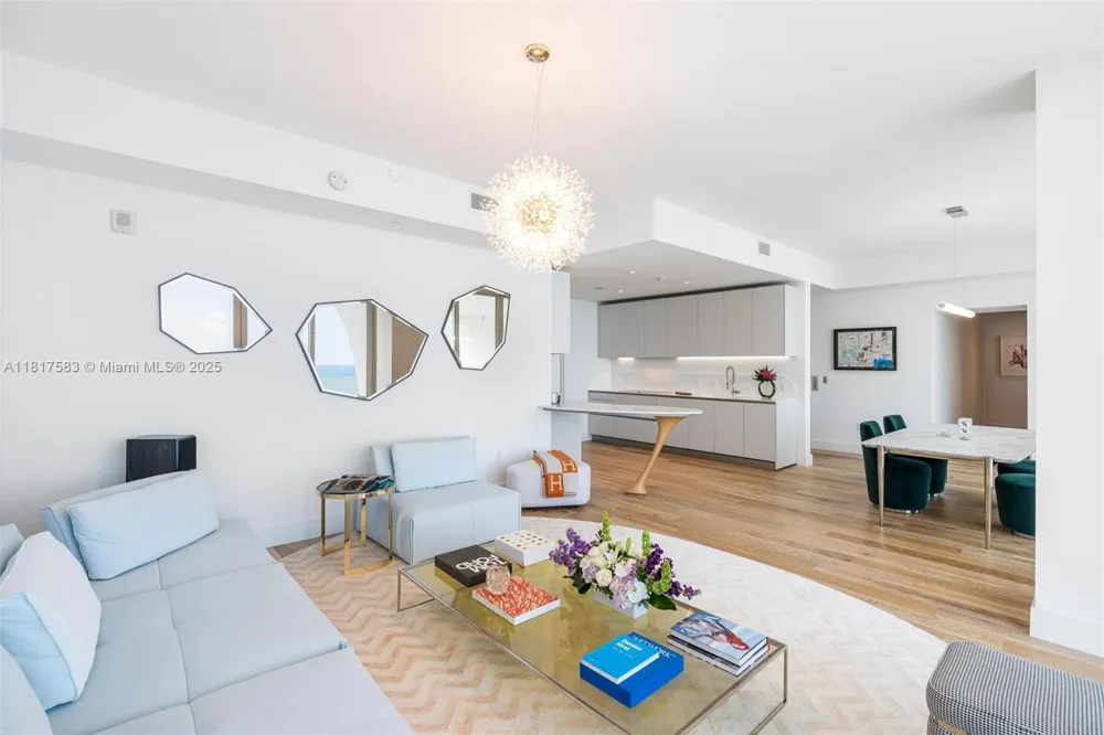 16901 Collins Ave #902 Sunny Isles Beach, FL 33160
