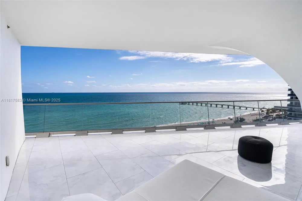 16901 Collins Ave #902 Sunny Isles Beach, FL 33160