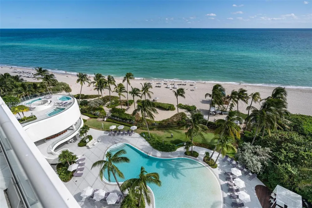 16901 Collins Ave #902 Sunny Isles Beach, FL 33160