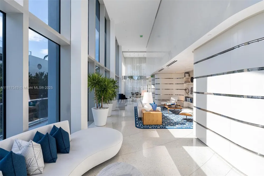 16901 Collins Ave #902 Sunny Isles Beach, FL 33160