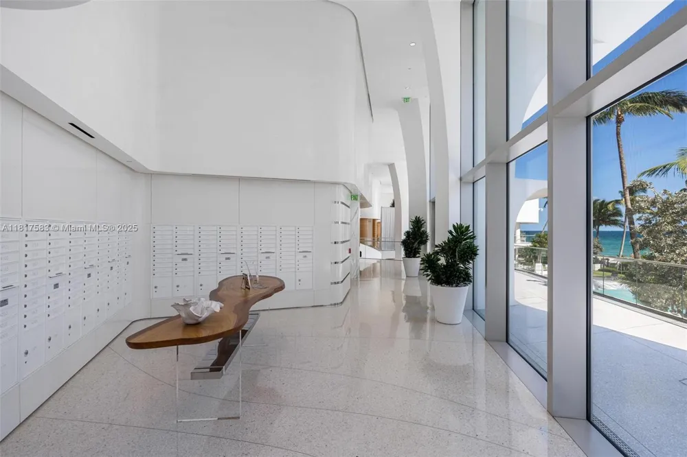 16901 Collins Ave #902 Sunny Isles Beach, FL 33160