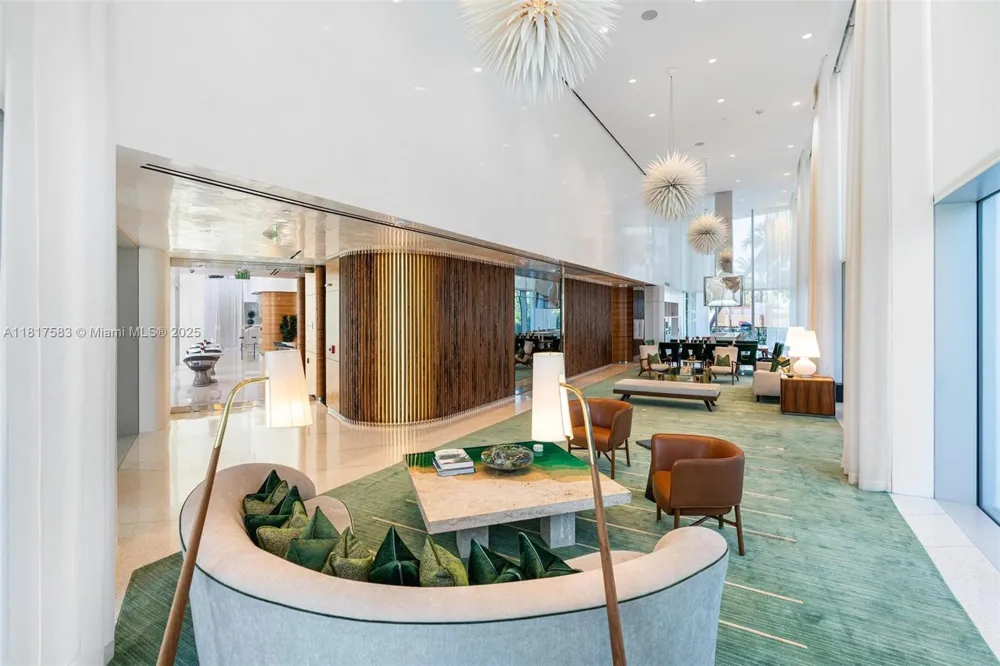 16901 Collins Ave #902 Sunny Isles Beach, FL 33160