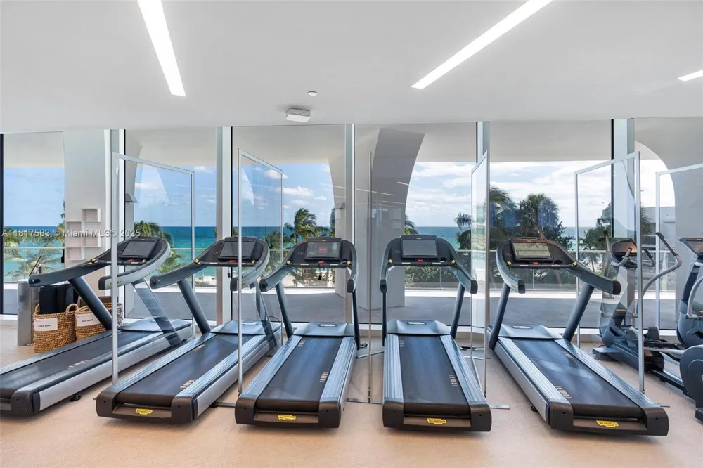 16901 Collins Ave #902 Sunny Isles Beach, FL 33160